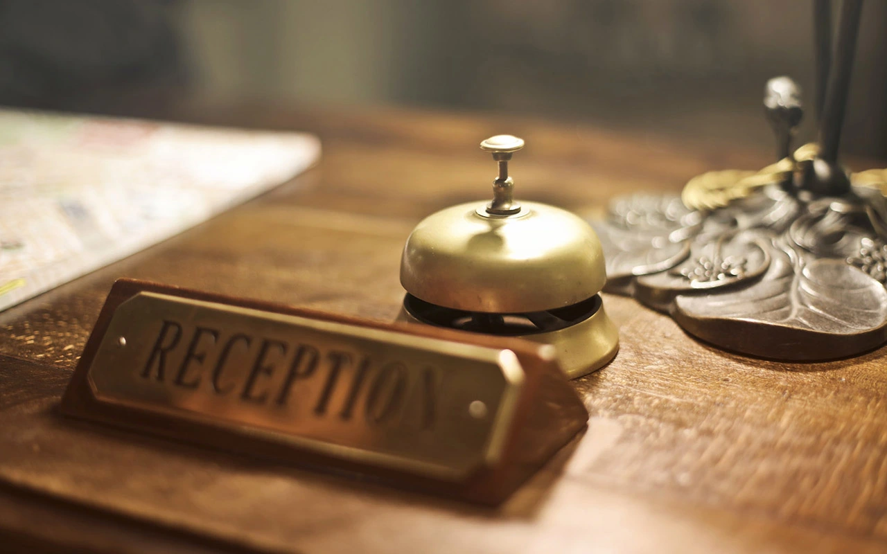 image Réservation d'une table au restaurant sous réserve de disponibilité